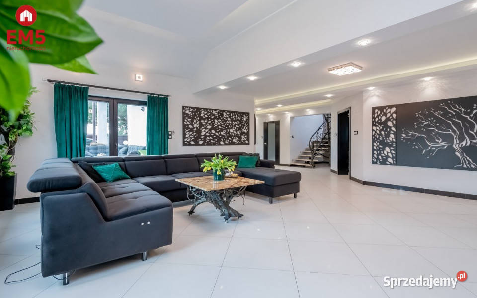 sprzedaży domu wolnostojącego 390m2 Nowodworce 5125zł/m2