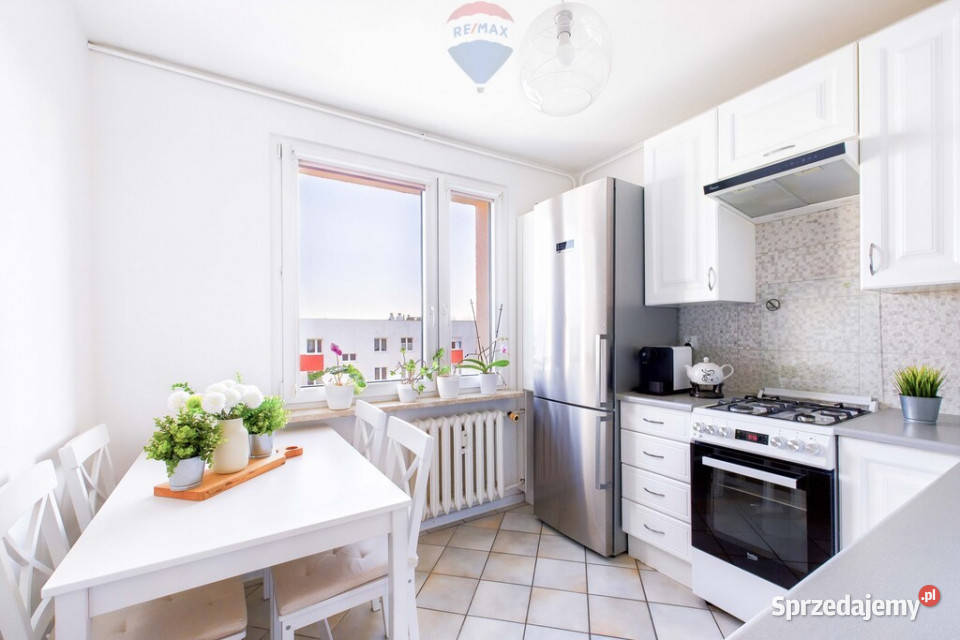 Na sprzedaż mieszkanie 3 pokojowe os Przyjaźni Rok budowy 1980 lubuskie Zielona Góra