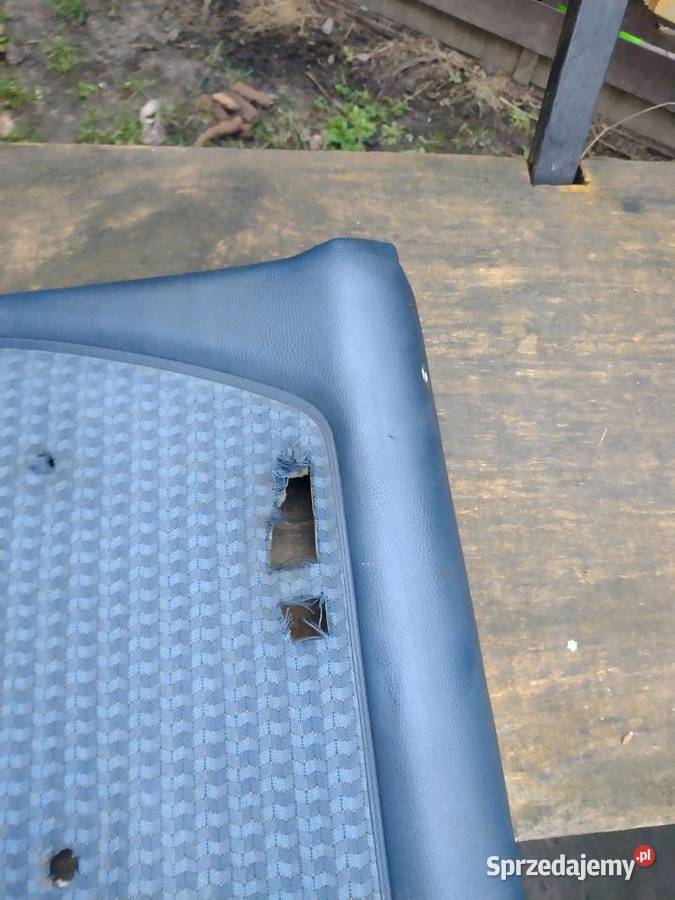 Mercedes W123 Boczek drzwi prawy tył niebieski Łagiewniki