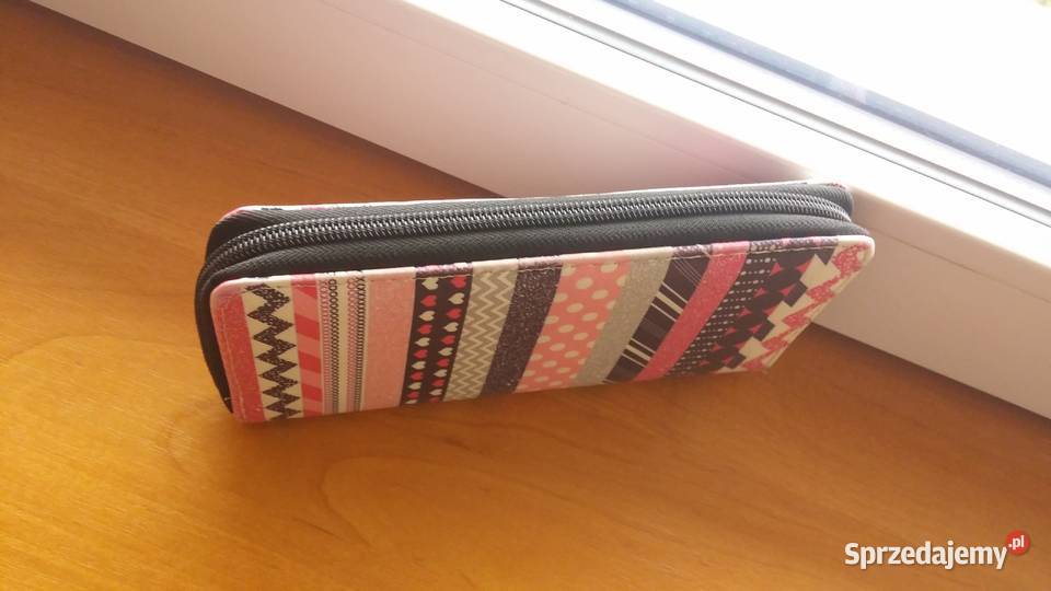 Elegancki kolorowy duży porfel