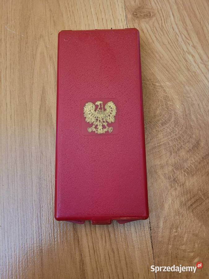 Sprzedam medal w etui z okresu PRL Zelów