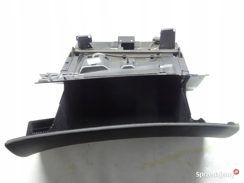 AUDI A8 D2 9902 SCHOWEK PASAZERA 4D1857095LL Przemęt