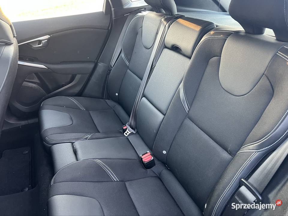 Volvo v40 2012r 16d panorama lakier metallic Komarówka Podlaska