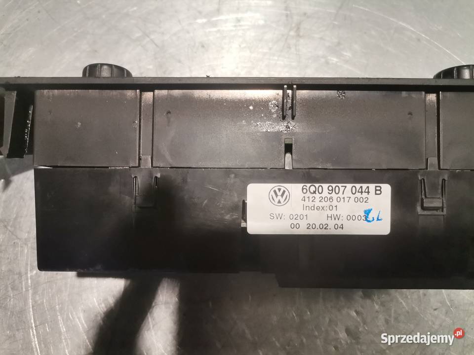 PANEL NAWIEWU KLIMATRONIK CLIMATRONIC VW POLO 9N Nowy Sącz