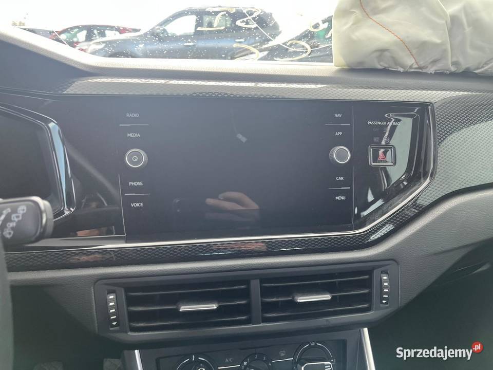 VOLKSWAGEN Polo VI 10 TSi 9 5GP533 opolskie Opole