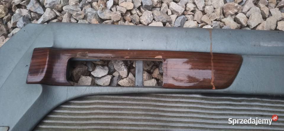 Mercedes W126 boczki tapicerki drzwi z drewnem Konopiska sprzedam