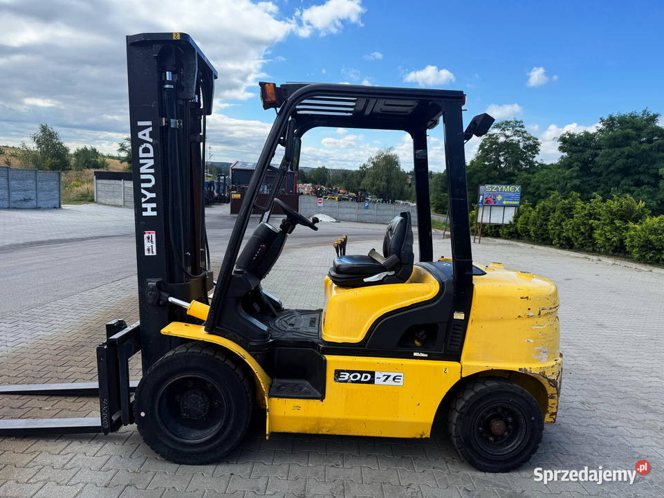 wózek widłowy HYUNDAI 30D7E diesel Kubota 3000 Działoszyn sprzedam