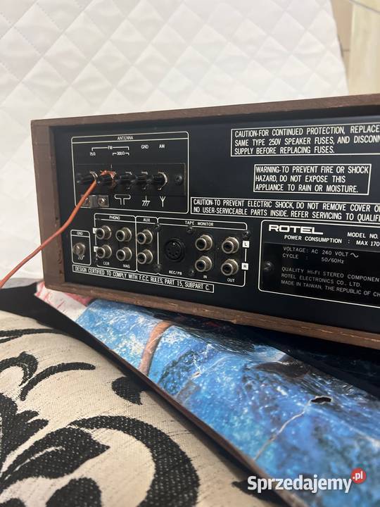 ROTEL RX 304 Amplituner Amplitunery