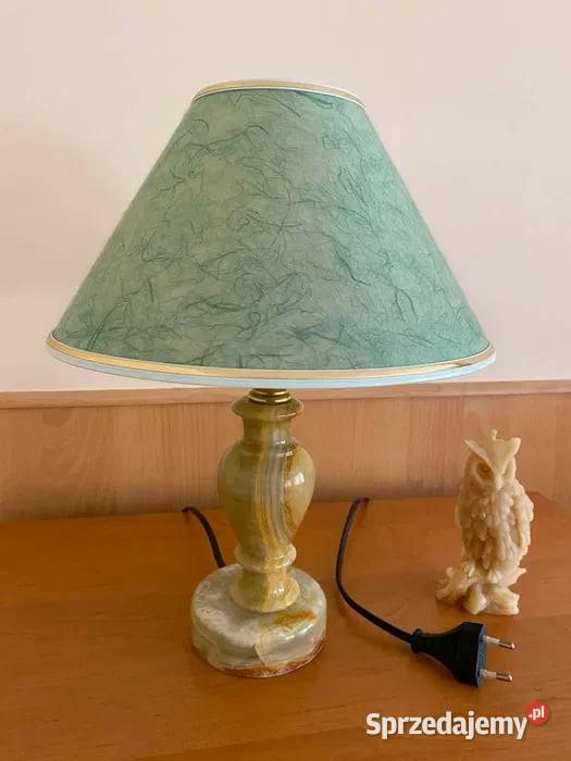 Lampka z alabastru z abażurem