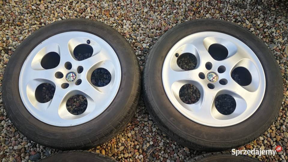 Felgi aluminiowe Alfa Romeo 16 z oponami letnimi pomorskie Chojnice