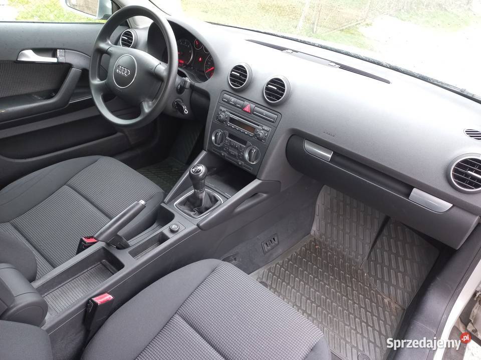 Audi A3 2003R Benzyna 16 8V 102 Z NIEMIEC Rok produkcji 2003 Iwonicz