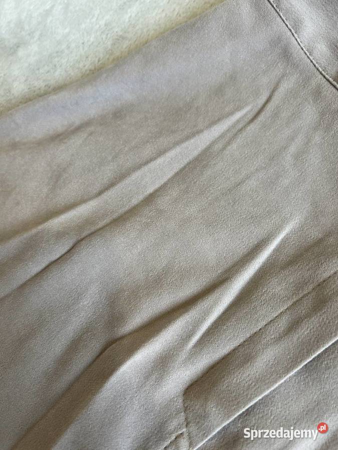 Spódnica beżowa kremowa Spódnice i sukienki Jasło sprzedam