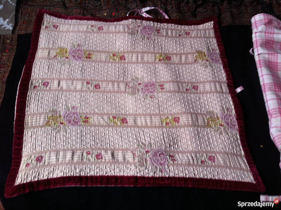 2 POSZEWKI GOBELINOWE ANGIELSKIE 40X42 PRZESYLKA Miłobądz sprzedam