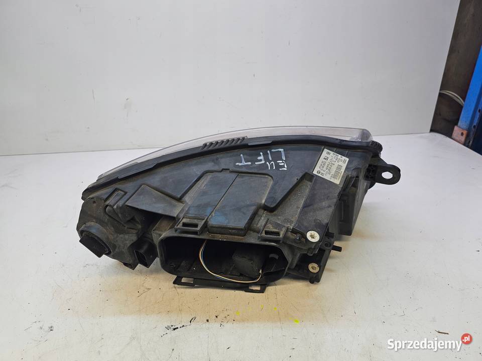 REFLEKTOR LEWY AUDI A6 C6 LIFT 4F0941003BJ Przystajń