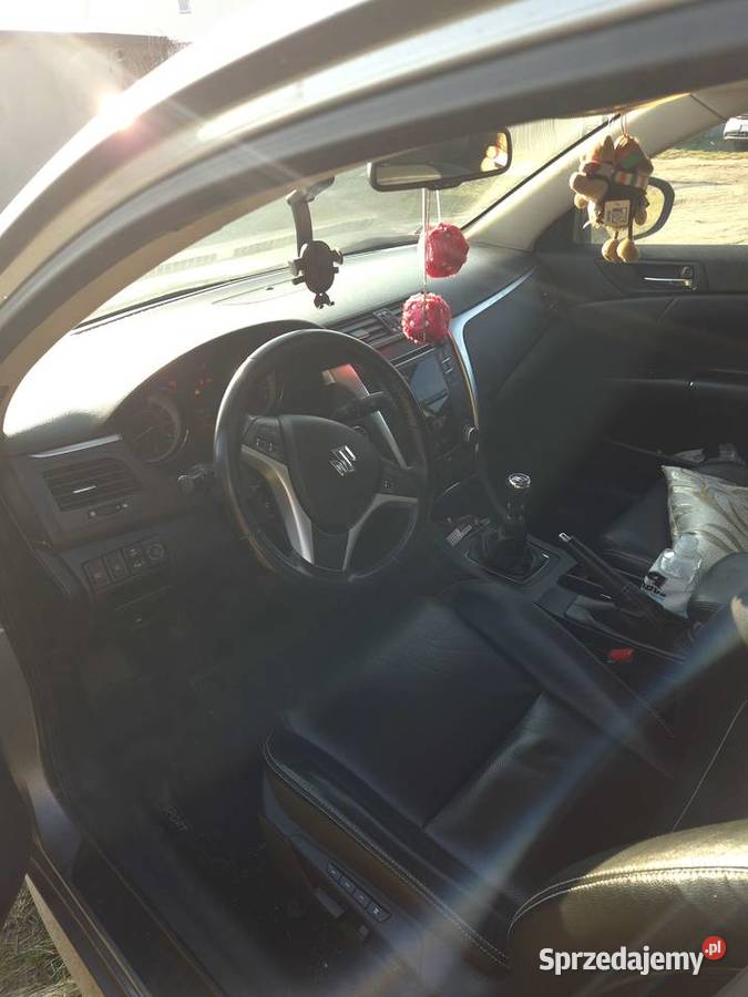 Suzuki Kizashi Sport 24 L LPG światła do jazdy dziennej