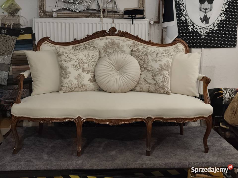 Stylowa sofa ludwikowska retrovintage