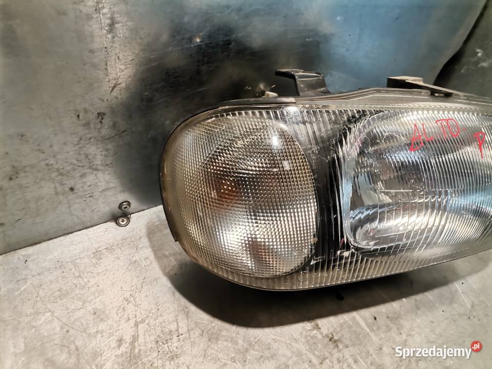 SUZUKI ALTO 5 LAMPA PRAWY PRZÓD