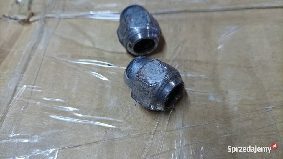 nissan xtrail t30 nakrętki koła Rok produkcji 2005 Części Goleniów