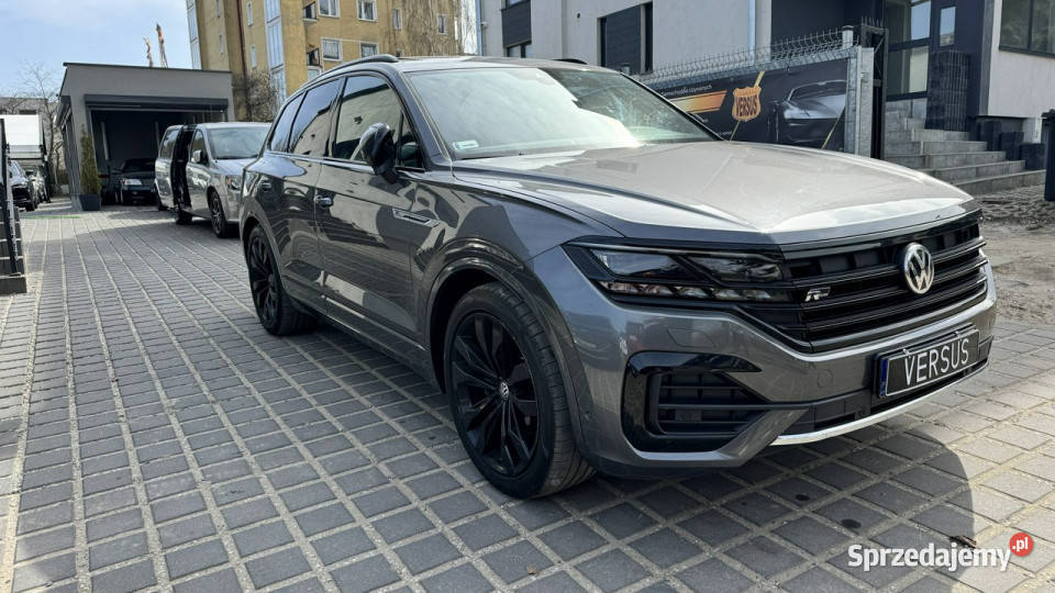 Volkswagen Touareg FV23 R Line 286 4x4 Salon światła przeciwmgielne Gdynia