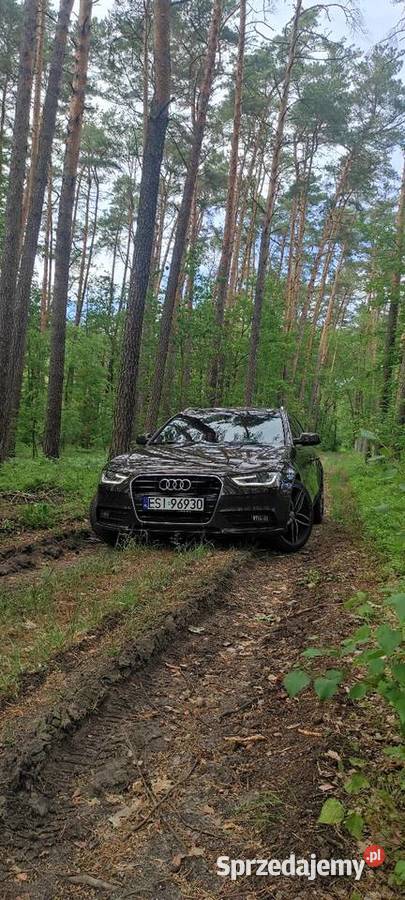Sprzedaję Audi A4 B8 20tdi z 2013 roku przyciemniane szyby Sieradz