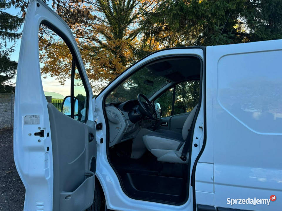 Opel Vivaro 201125 150L2H1KlimatyzacjaWebasto150 2500cm3 Złotniki Kujawskie sprzedam