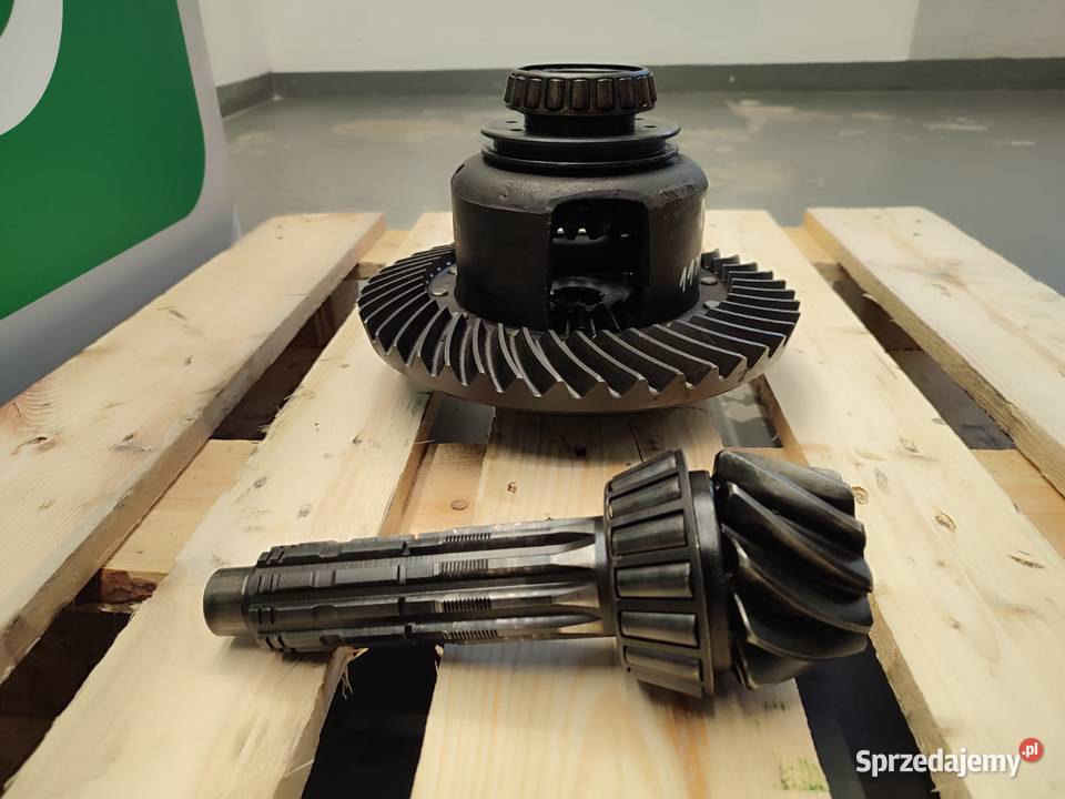 Mechanizm różnicowy 11X43 Holland TD85 Pozostałe Wilkowo sprzedam