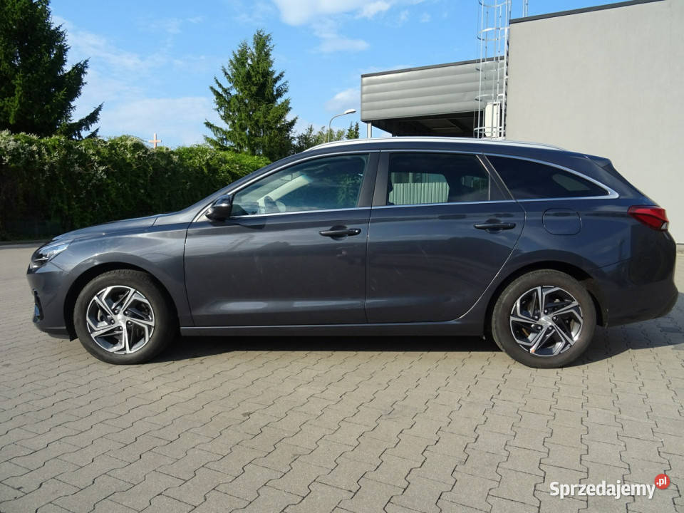 Hyundai i30 10 TGDI 120 Wagon Smart Salon III światła przeciwmgielne Łódź