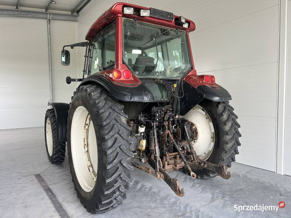 Valtra T120 do opryskiwacza wąskie koła do