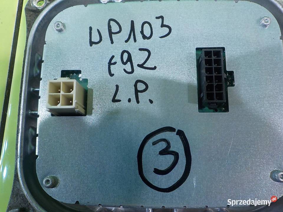 BMW E93 LIFT 20D AUT 10r 2D przetwornica XENON mazowieckie Suków