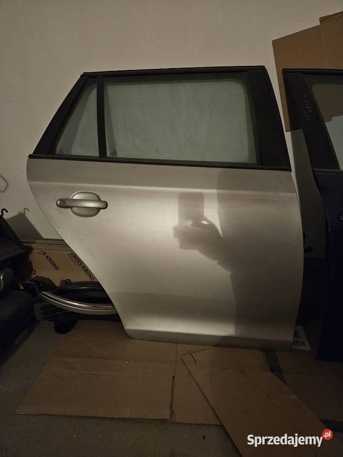 Drzwi golf 6 5 VI V prawy tył kombi Ciechocinek