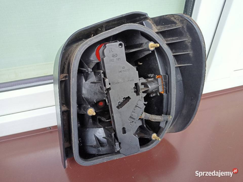 VW Polo III 3 6N lampa tył tylna lewa Hella Sieradz