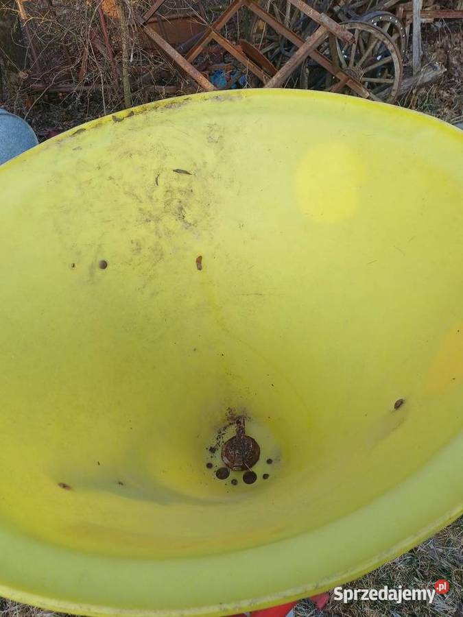 Rozsiewacz lejek strumyk na części uszkodzony