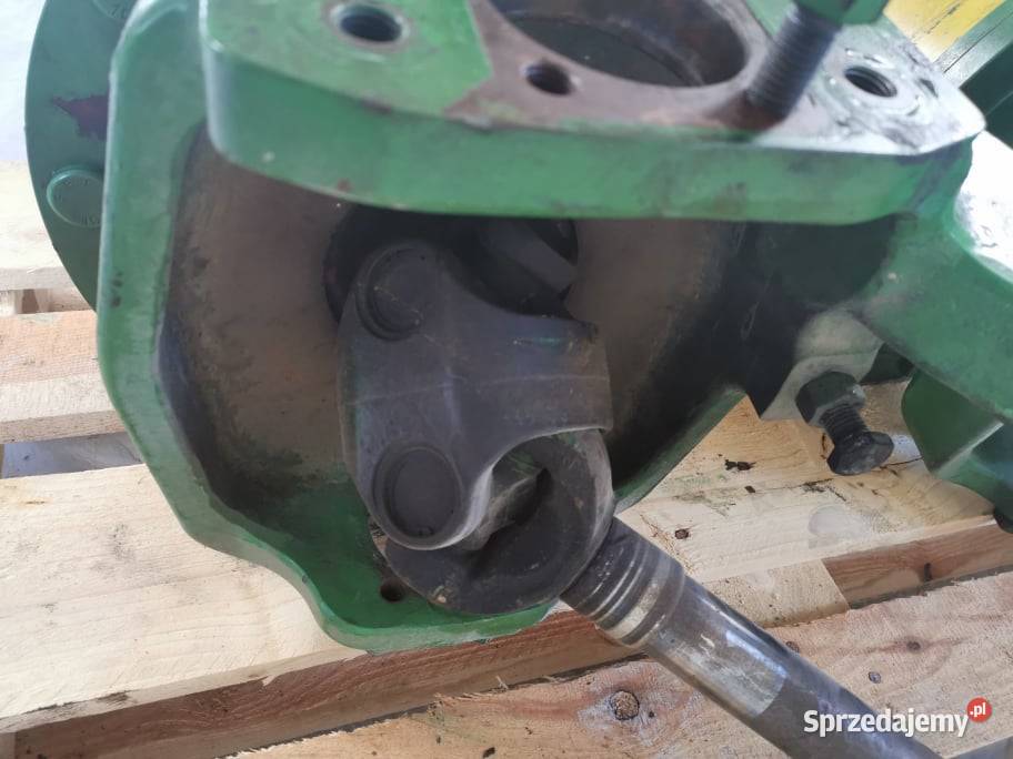 Zwrotnica lewa John Deere 6155 R Typ 750310 3900 Wilkowo