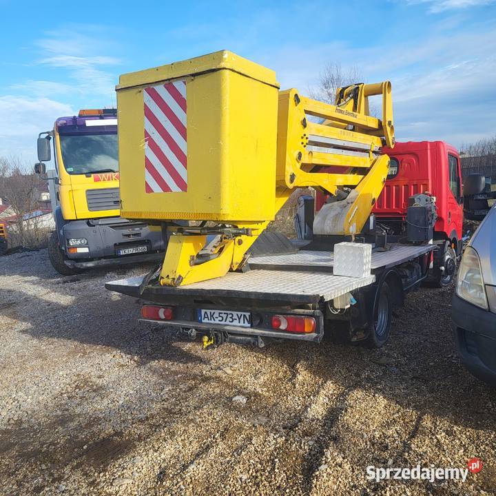 Nissan Cabstar nie Podnośniki koszowe Piekoszów