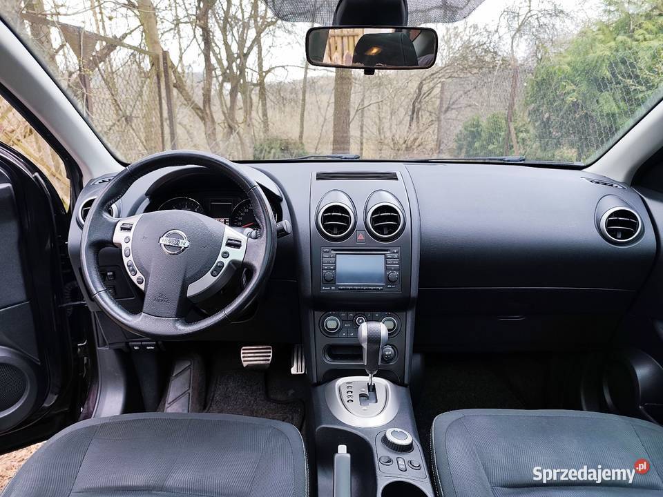 Nissan tecna automat napęd na 4 koła panorama 170000km