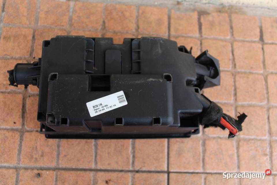 SKRZYNKA BEZPIECZNIKÓW OPEL CORSA D 13 CDTI wielkopolskie