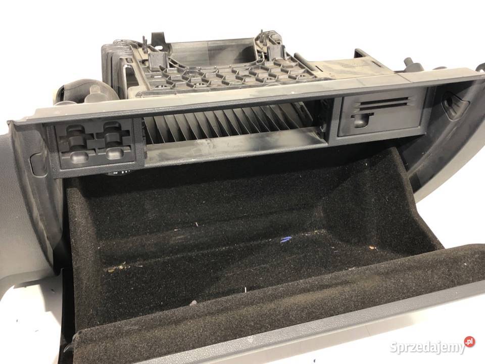 SCHOWEK PASAŻERA VW GOLF VII Hatchback Wyposażenie wnętrza