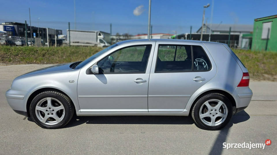 Volkswagen Golf climatronic 14 benzyna IV lakier metallic Golf Lębork