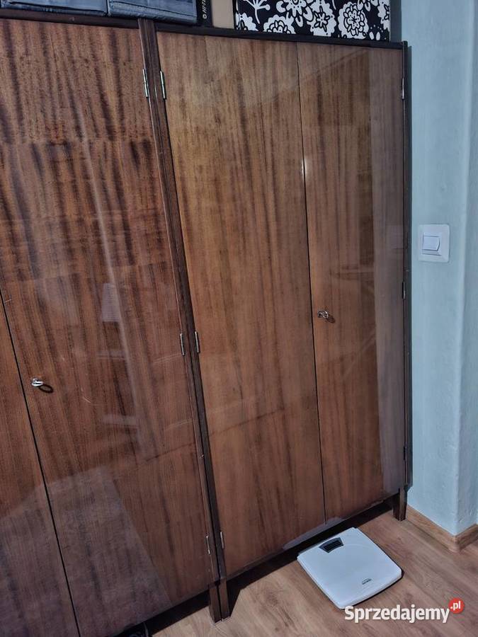 Sprzedam szafy Kościelnik