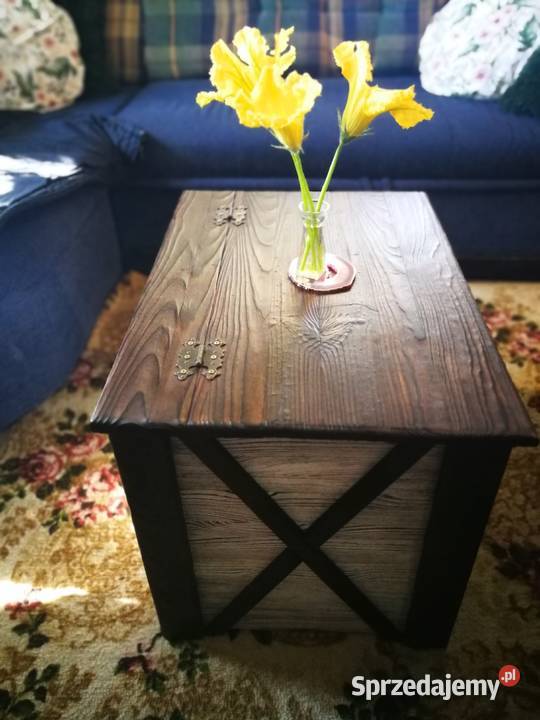 Skrzynia drewniana stolik kawowy opalony z