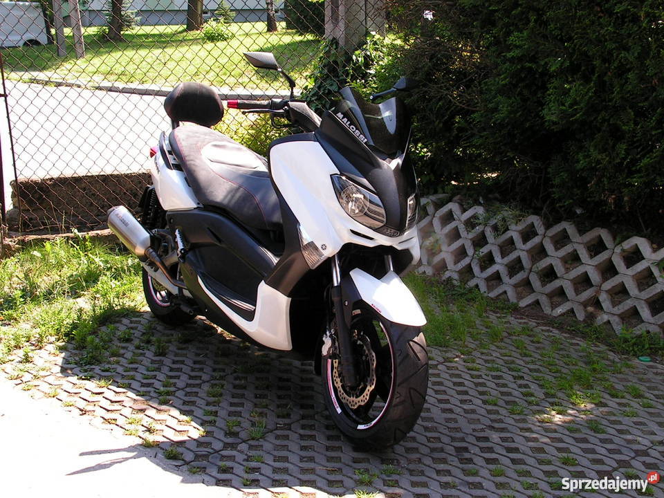 YAMAHA Xmax 125 x majesty xcyty suzuki burgman