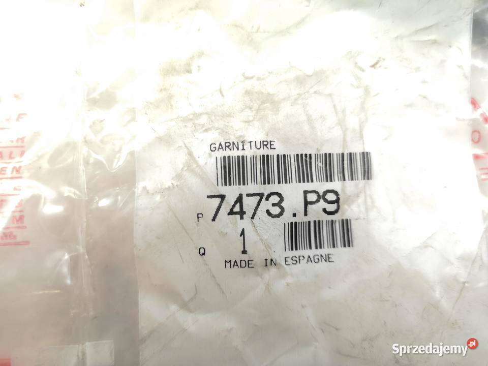 PLASTIK BAGAŻNIKA LEWY CITROEN C3 PLURIEL 03 ASO