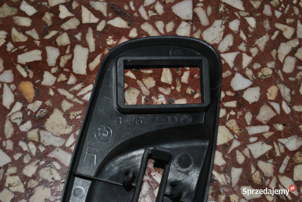 Osłona dźwigni składania oparcia fotela prawa deski rozdzielcze, konsole Poręba