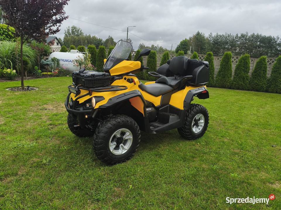 Quad Can Am outlander benzyna