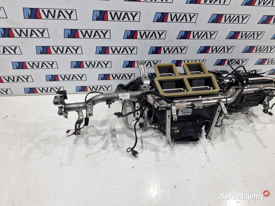 BMW F20 F21 STELAŻ KONSOLI DESKI NAGRZEWNICA