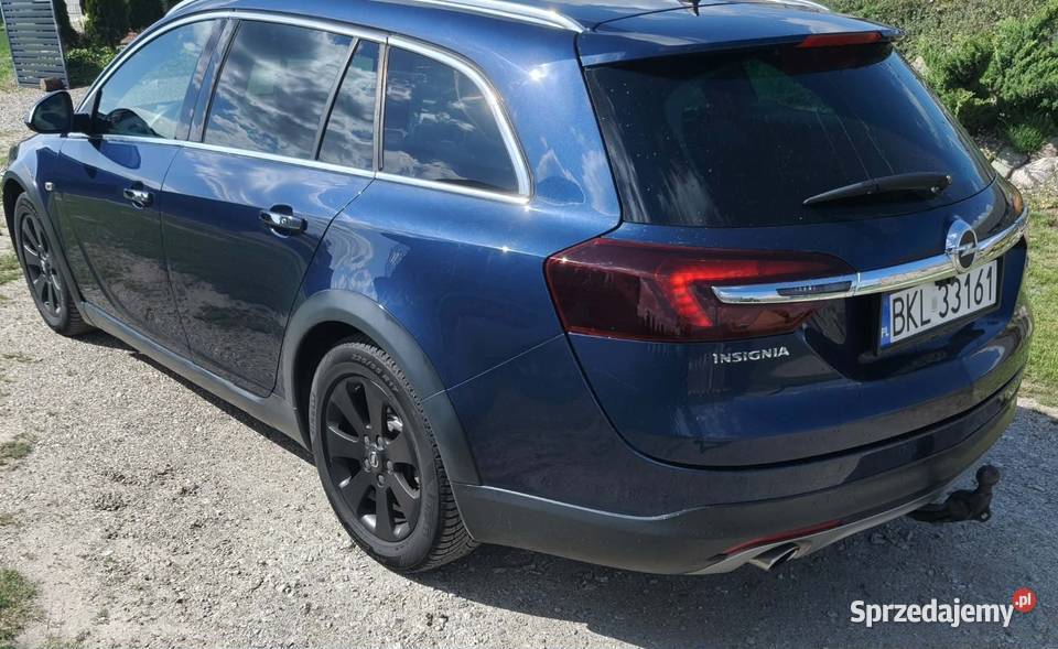 Opel Insignia Sports Tourer 20 BiTurbo 239 4x4 klimatyzacja