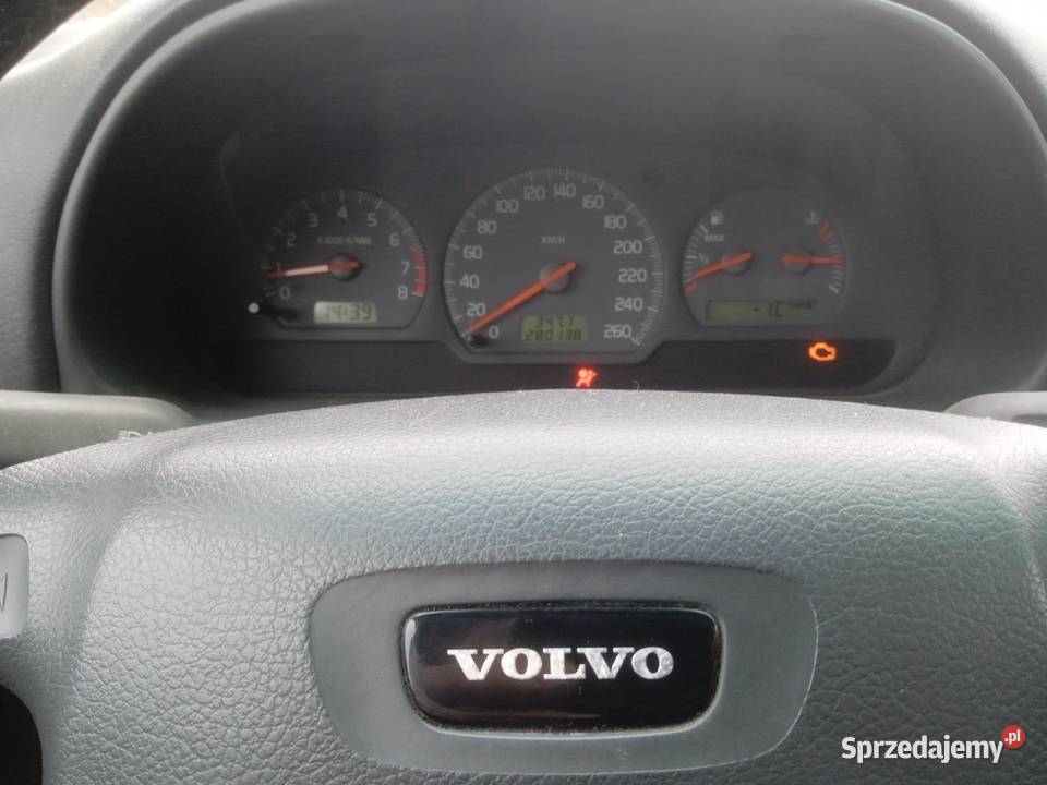 Volvo V40 20 BG 2000r 140 hak zielony OC PT benzyna+LPG Lublin