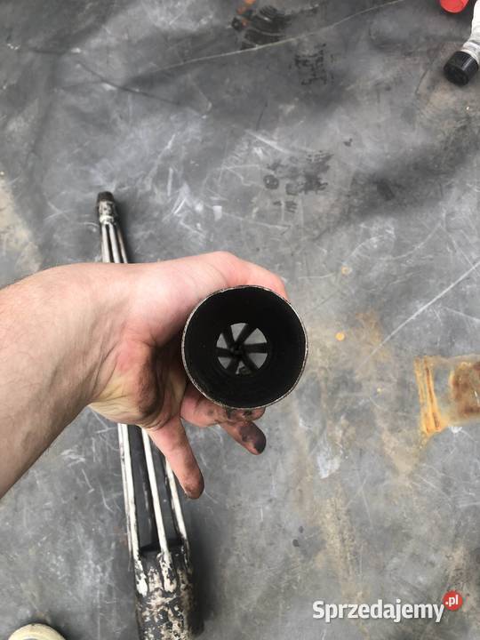 Przyrząd do wymiany osłon przegubu zewnętrznego sprzedam