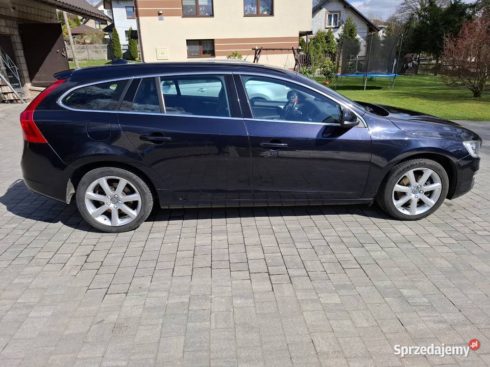 Volvo v60 2018r 69