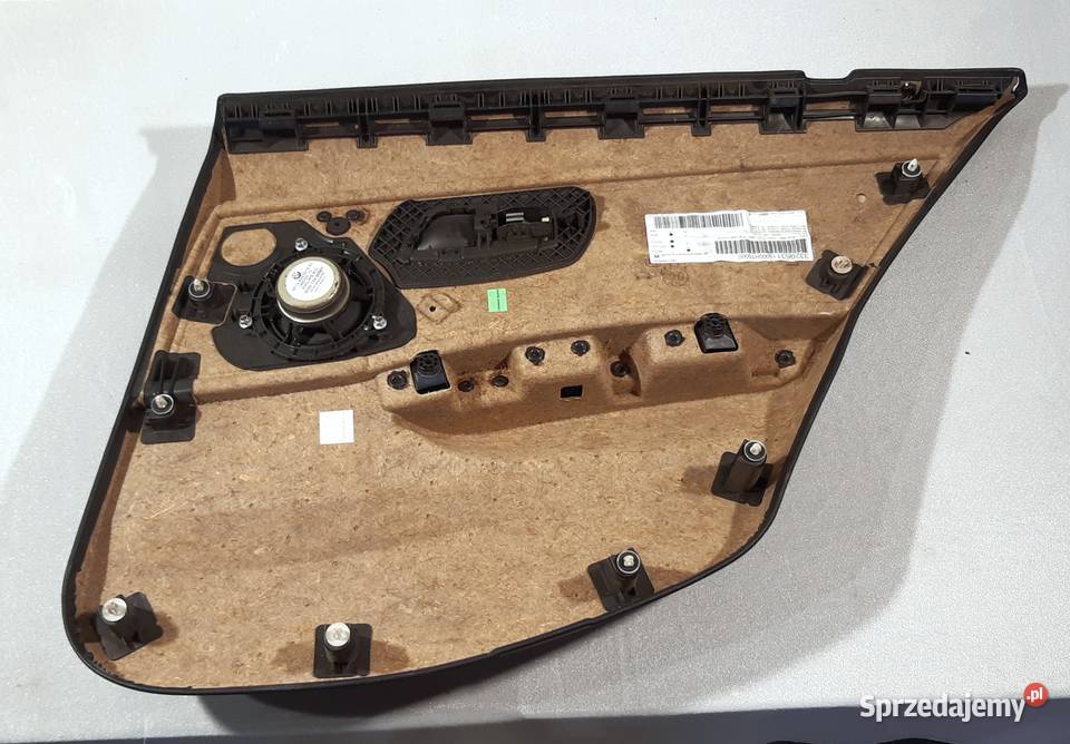 BOCZEK DRZWI LEWY TYŁ BMW E91 tapicerki samochodowe